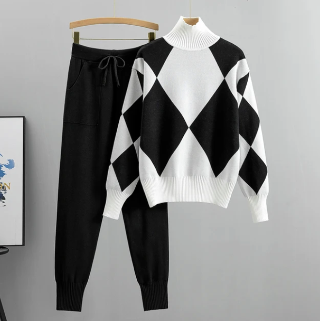 Lola - Geometric Sweatshirt Set