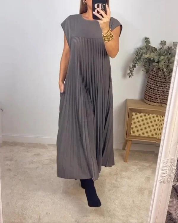 Genevieve - Elegant Pleated Maxi Dress